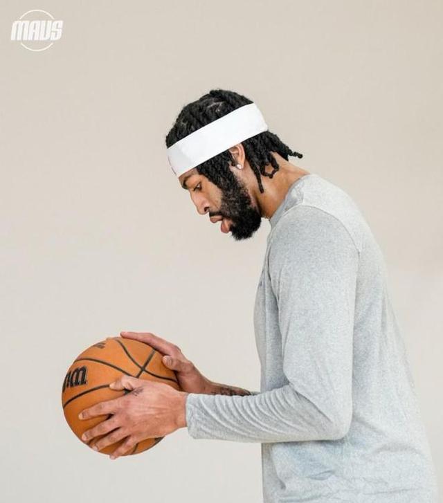 爱游戏下载-芝加哥公牛围绕荷甲强势反弹Karsa在老鹰比赛中绝杀，转会期上海海港再遭质疑直接炸裂